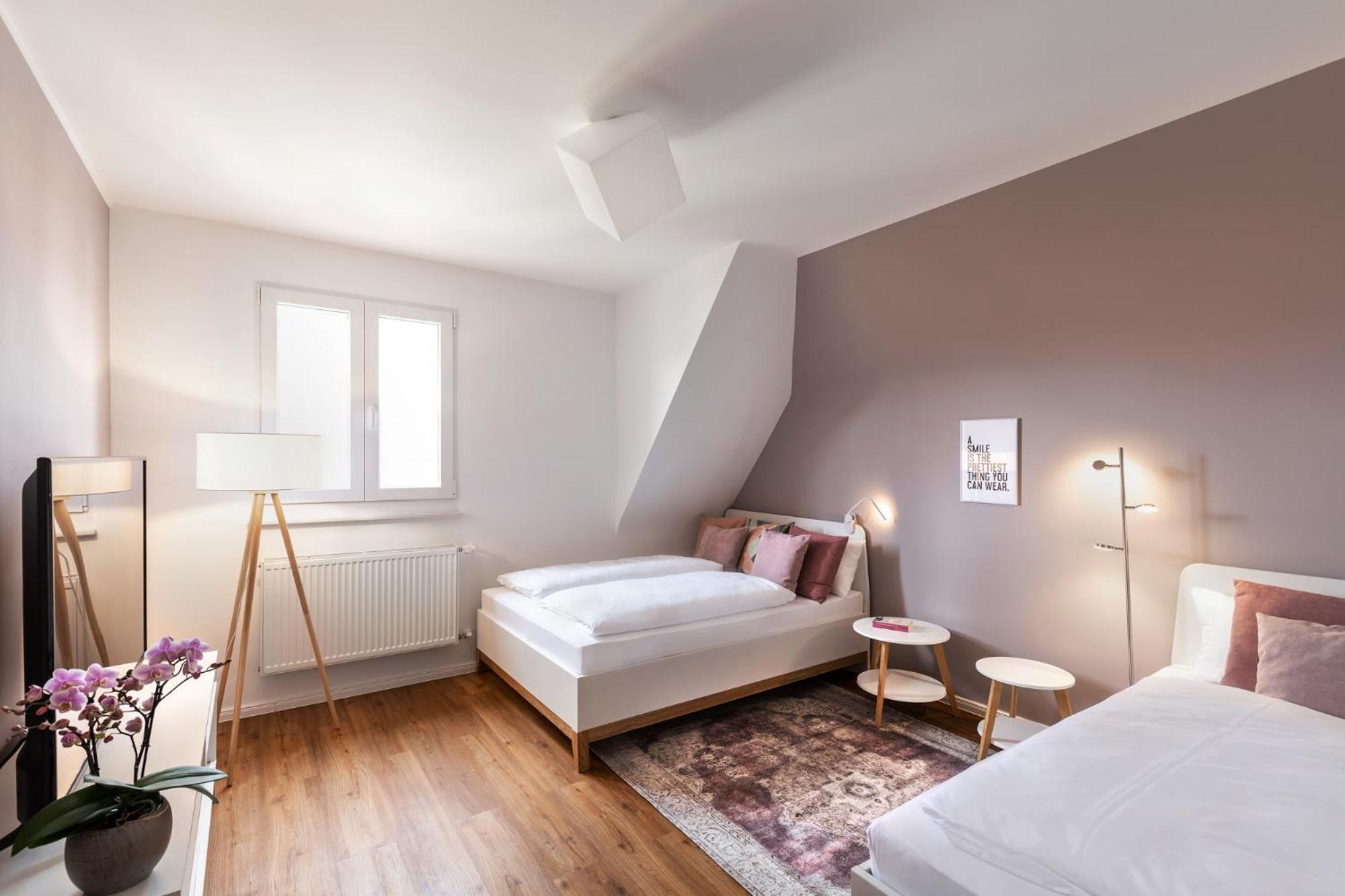Primera Zimmer Mit Gemeinschaftsbad ジンゲン エクステリア 写真