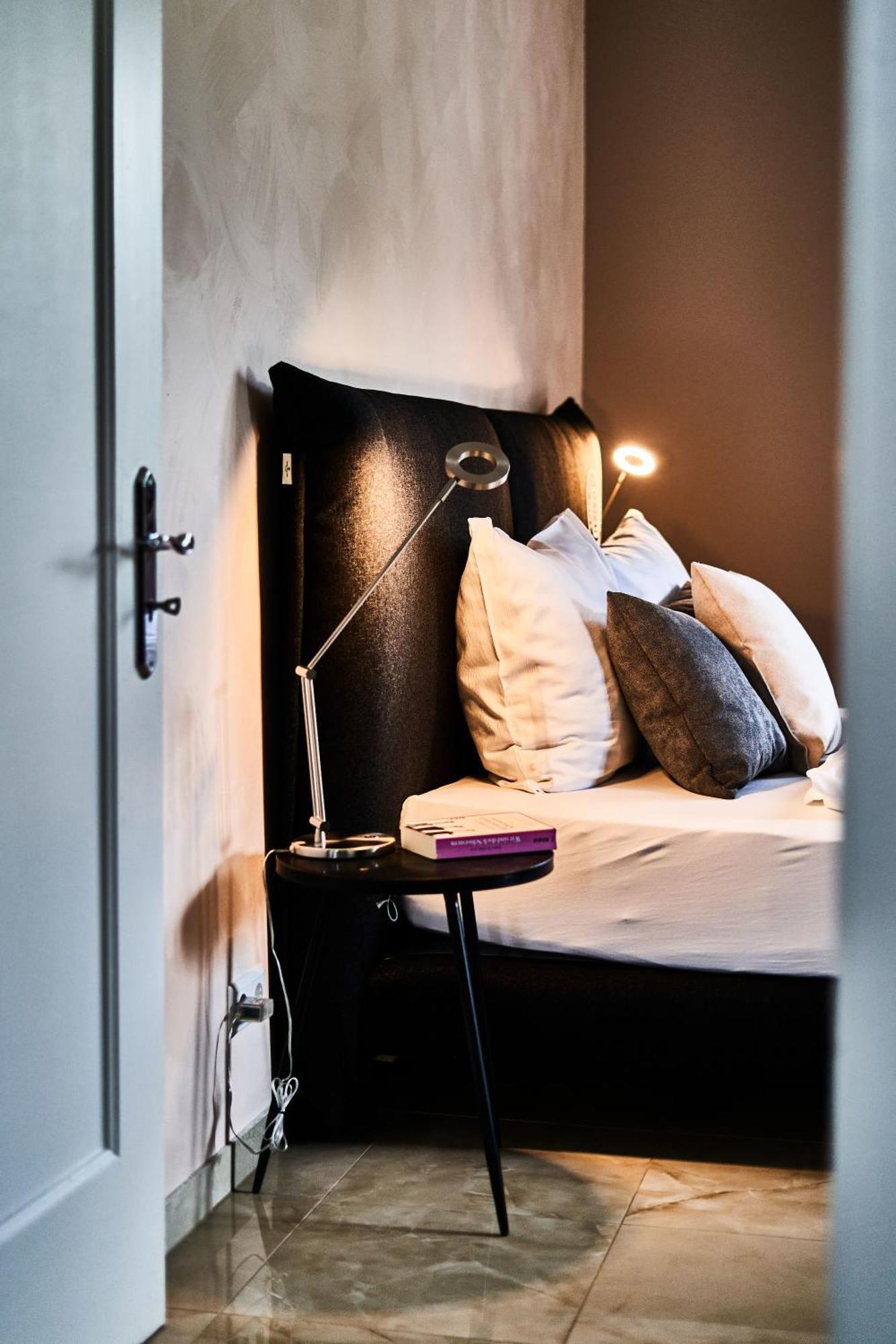 Primera Zimmer Mit Gemeinschaftsbad ジンゲン エクステリア 写真